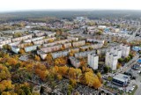 Jak się mają osiedla  z blokami z  wielkiej płyty w Lesznie? Część bloków ma już grubo ponad 40 lat ZDJĘCIA