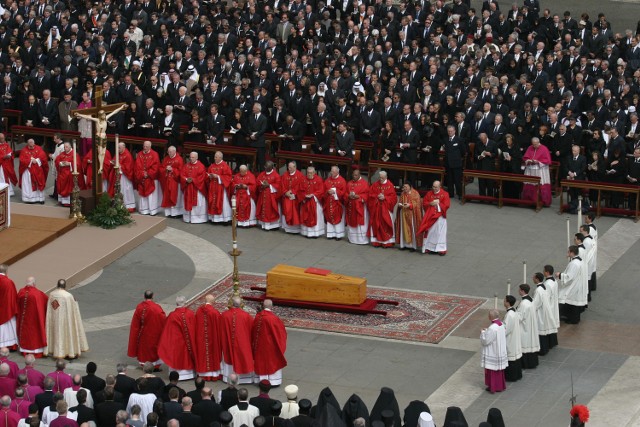 Godzina 21.37. Wczoraj minęła 17. rocznica śmierci papieża św. Jana Pawła II  | Dziennik Zachodni