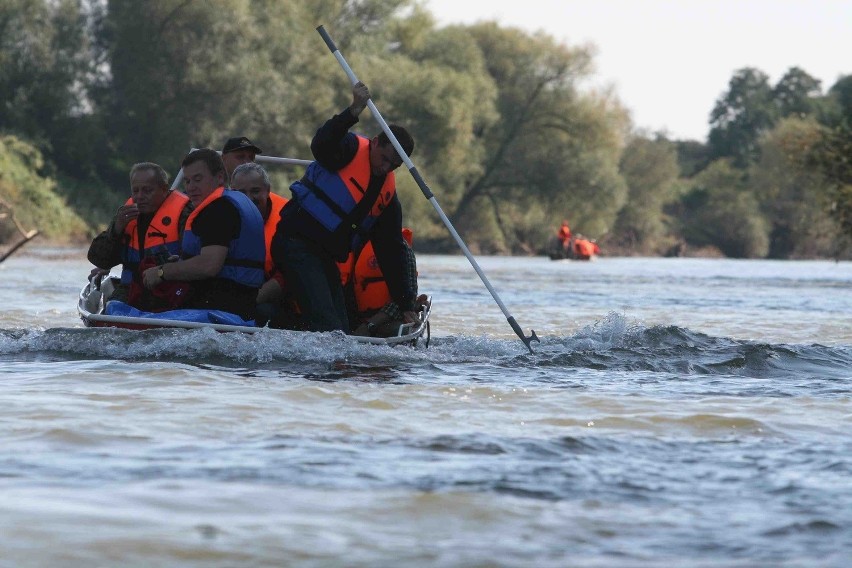 Chwilami nurt rzeki był wartki i groźny