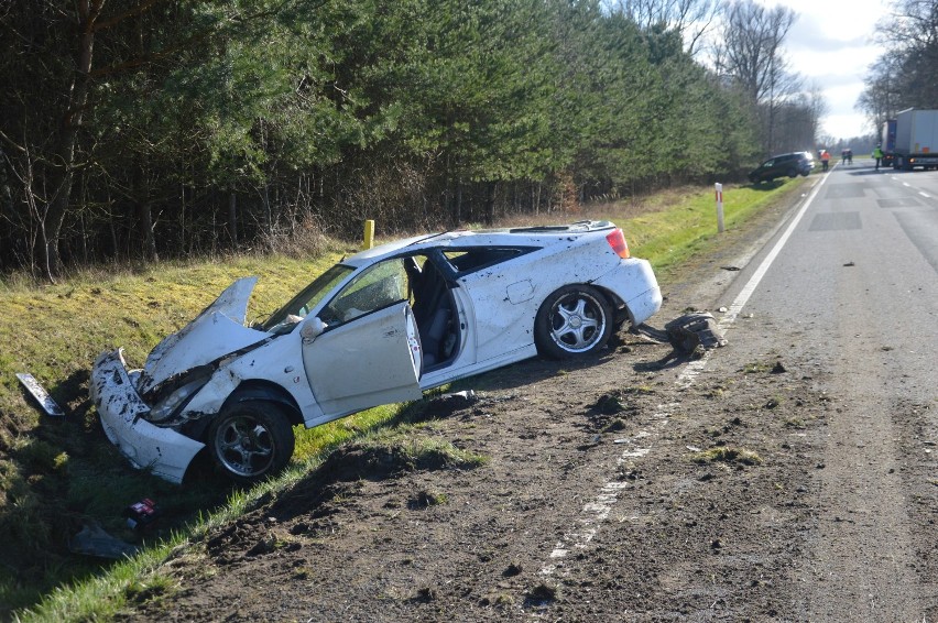 Wypadek na drodze krajowej nr 20 tuż za Miłocicami. Nie ma ofiar (zdjęcia+video)