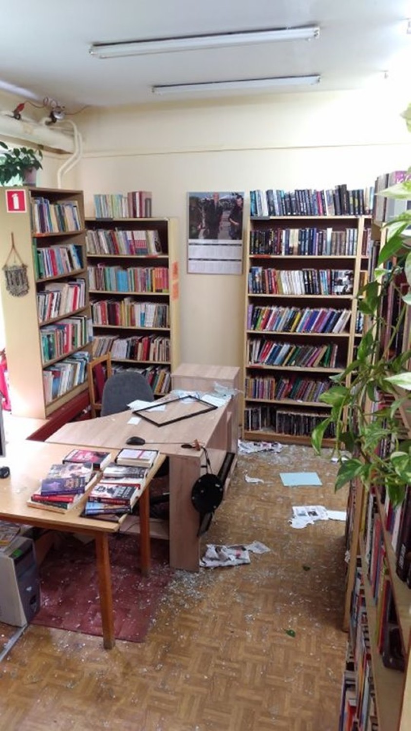 20 tysięcy złotych sięgają straty biblioteki uszkodzonej w...
