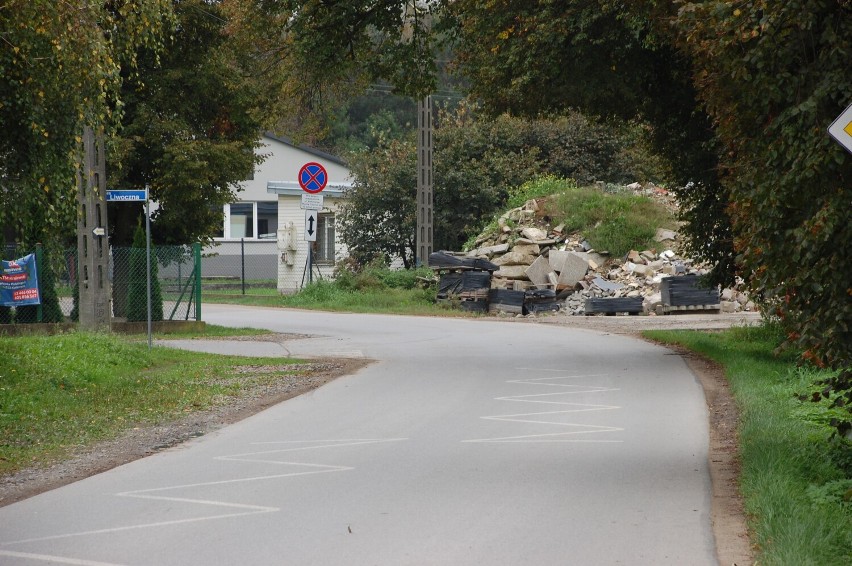 Poszerzenie drogi powiatowej w Kołaczycach koniecznością. Na czas budowy zachodniej obwodnicy Jasła