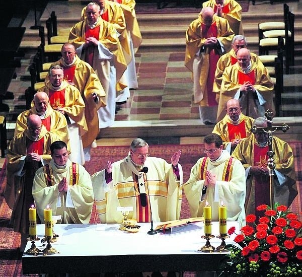 W sobotniej mszy wzięło udział kilkunastu kapłanów, którzy 50 lat temu przyjęli święcenia