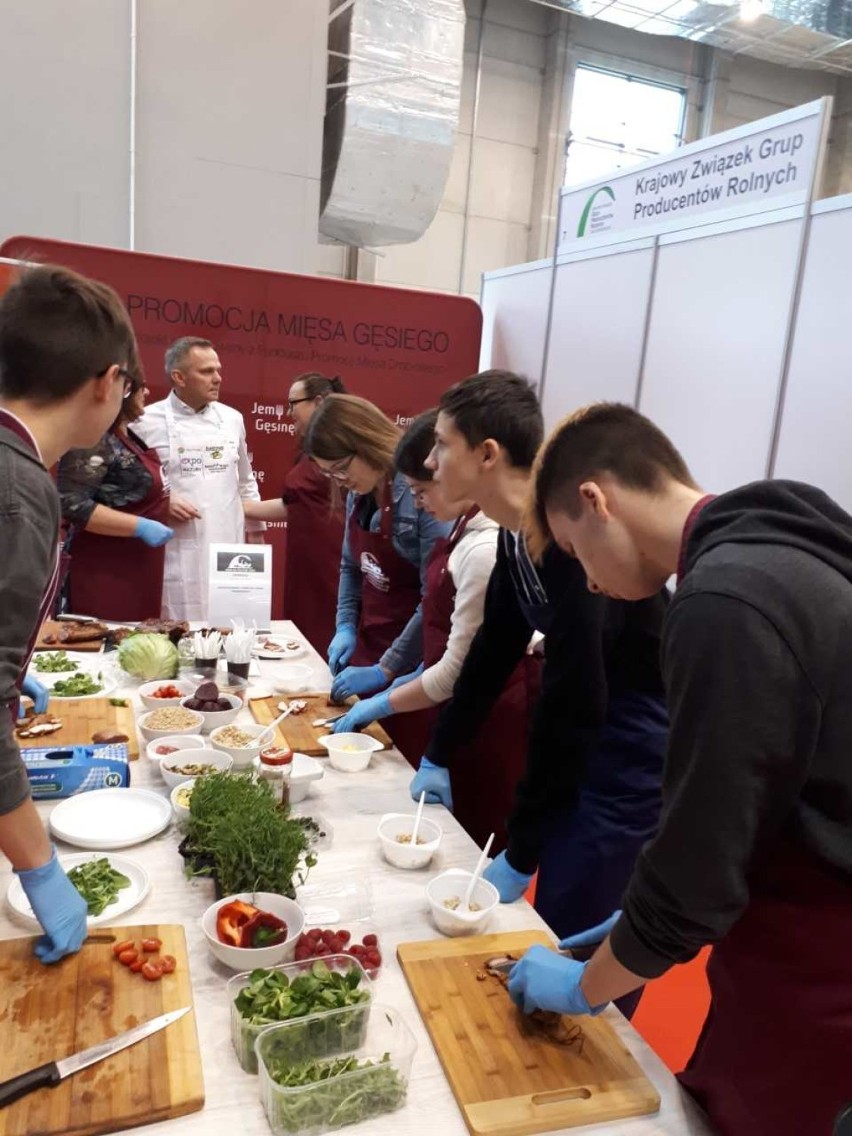 Malbork. Młodzież ZSP 3 na targach Mazury HoReCa w Ostródzie. Tam mogli uczyć się od najlepszych