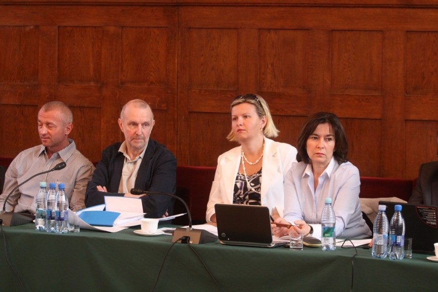 Sopot: Sesja Rady Miasta 11.05. 2012. Kwestia banków na Monciaku i budżetu obywatelskiego - relacja
