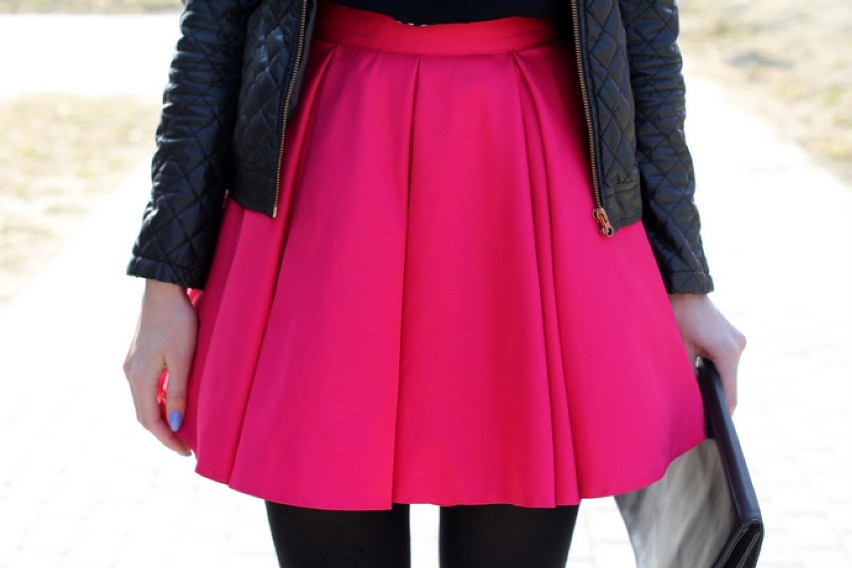 Soczysty kolor różowej spódniczki