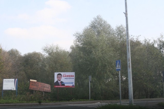 Wodzisław jest zaklejony plakatami i bilbordami