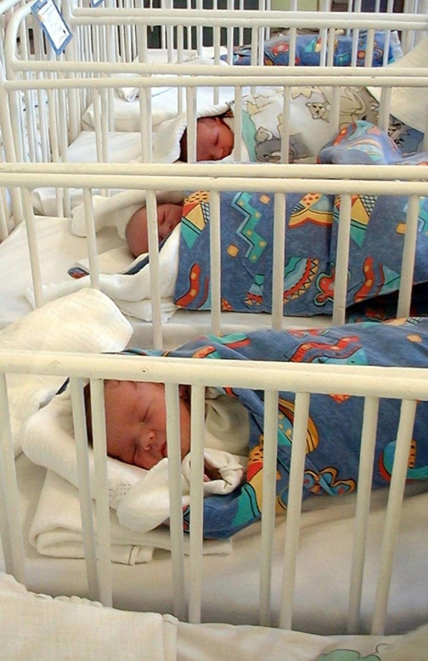 Jakie imiona nadawano dzieciom urodzonym w szamotulskim szpitalu w 2019 roku?