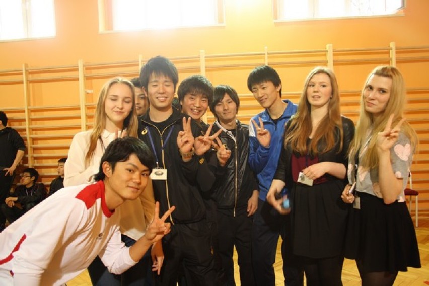 Sosnowiec: Japończycy w Plater. Licealiści gościli uczniów z Kraju Kwitnącej Wiśni
