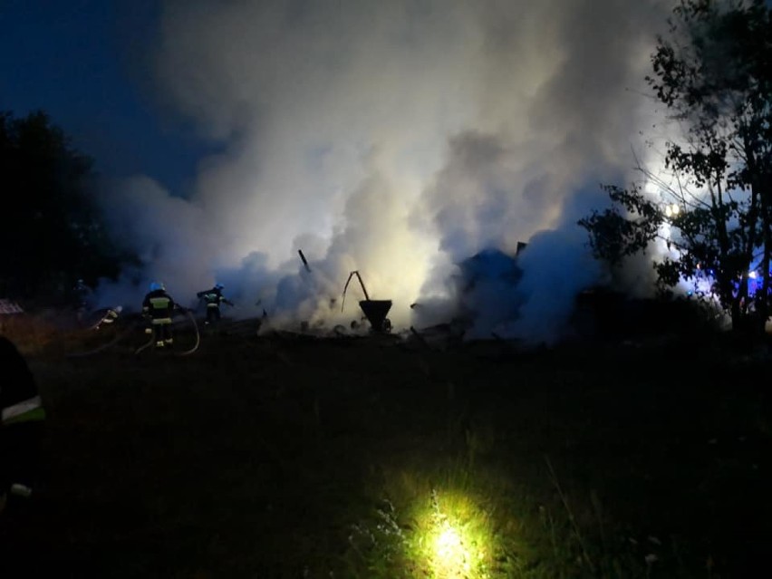 W niedzielę w Borui Nowej doszczętnie spłonęła stodoła!
