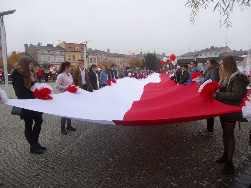 W Rakoniewicach próbowali pobić "Rekord dla Niepodległej"