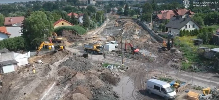 Kraków. Trasa Łagiewnicka: Największy tunel gotowy w 70 procentach. Postępują prace na pozostałych odcinkach [ZDJĘCIA, WIDEO]
