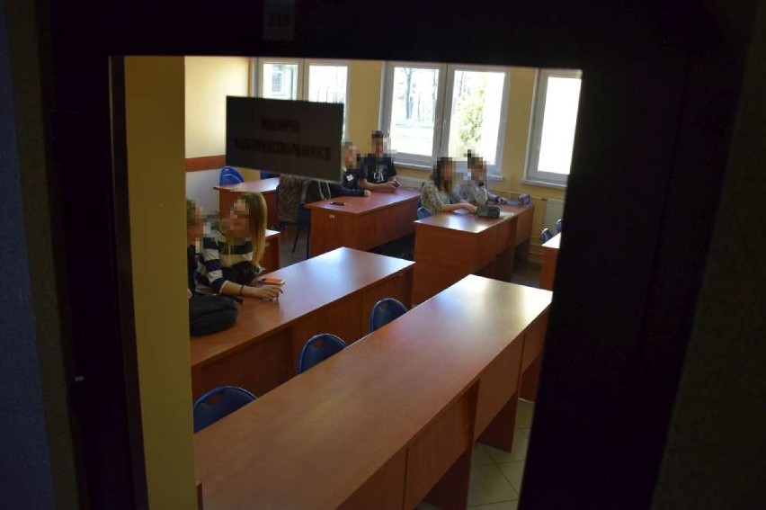 Strajk nauczycieli w Wągrowcu: W ZS 1 nie wszyscy strajkują 