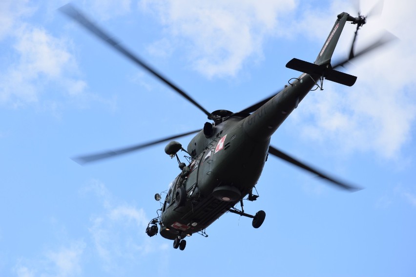 Wojskowy helikopter lądował na szpitalu w Szczecinku [zdjęcia]