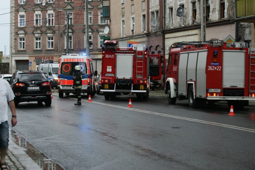 Wypadek na ulicy Czarnieckiego w Legnicy (ZDJĘCIA)