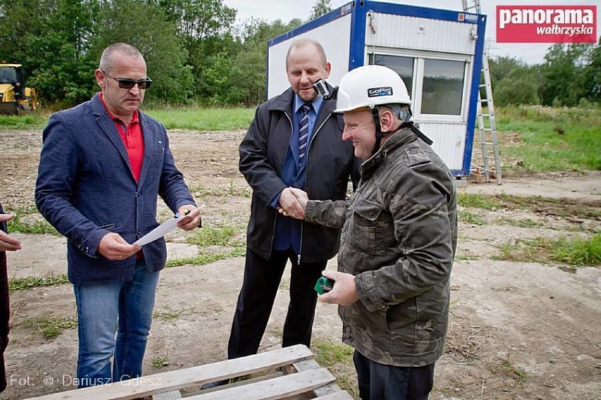  Pilne ! Ruszyły prace przy wydobywaniu "Złotego Pociągu"