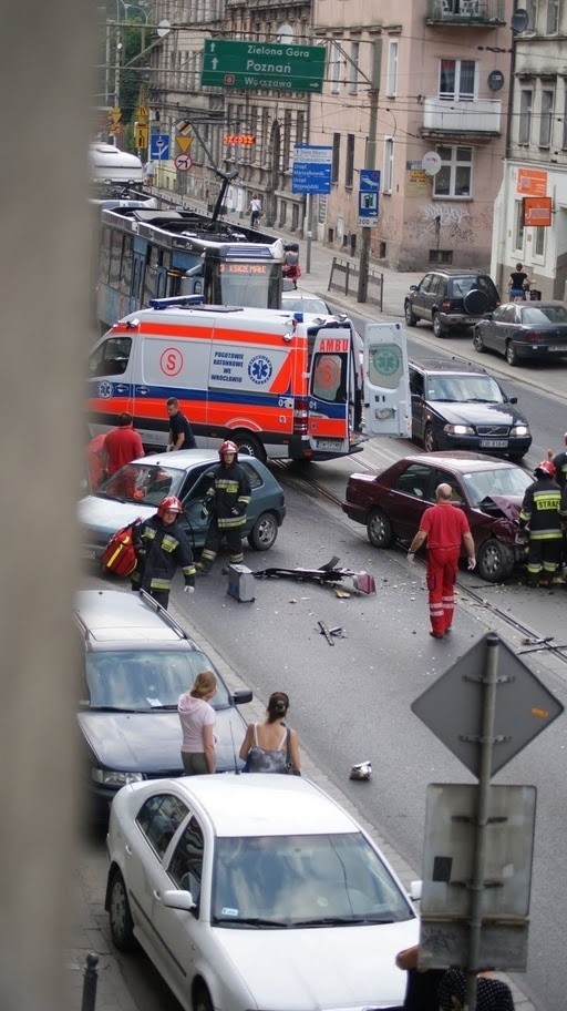 Wrocław: Wypadek na Traugutta (ZDJĘCIA)