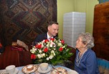 Kraków. Prezydent Andrzej Duda odwiedził najstarszą krakowiankę, mającą 108 lat Wandę Szajowską [ZDJĘCIA]