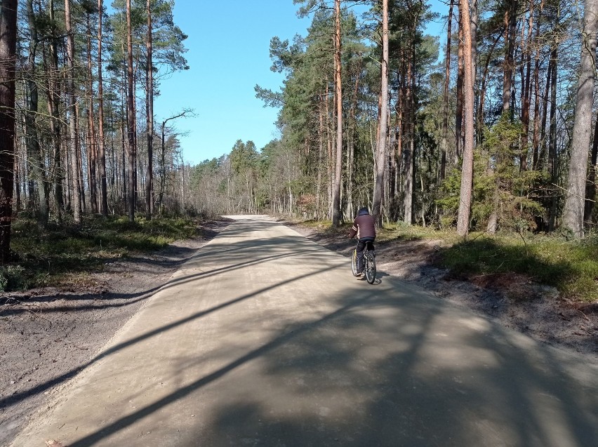 Dwukilometrowy odcinek trasy rowerowej  w leśnictwie Ulinia gotowy tydzień przed terminem