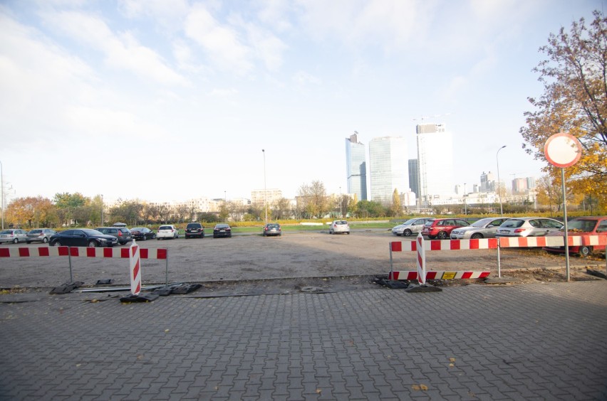 Nowy parking w samym centrum warszawskiej Ochoty. Pomieści ponad 100 samochodów 