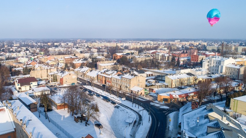 Walentynkowa Zduńska Wola z Ratuszem. Tak wyglądało miasto z drona ZDJĘCIA I FILM