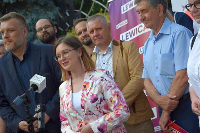 Posłanka Lewicy Paulina Matysiak otworzyła uroczyście biuro poselskie w Zduńskiej Woli. Gościem specjalnym był Adrian Zandberg