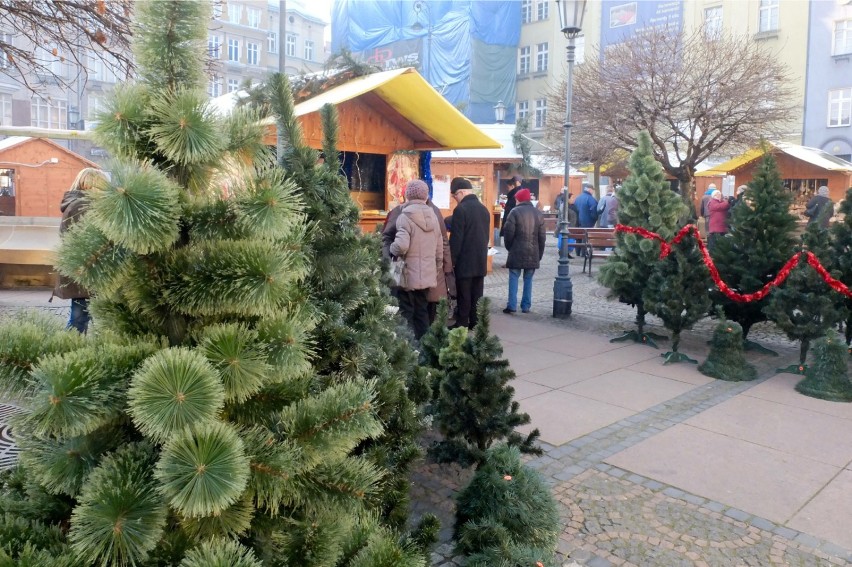 XIII Wałbrzyski Jarmark Świąteczny rusza w poniedziałek, 14 grudnia w wałbrzyskim rynku .Jar