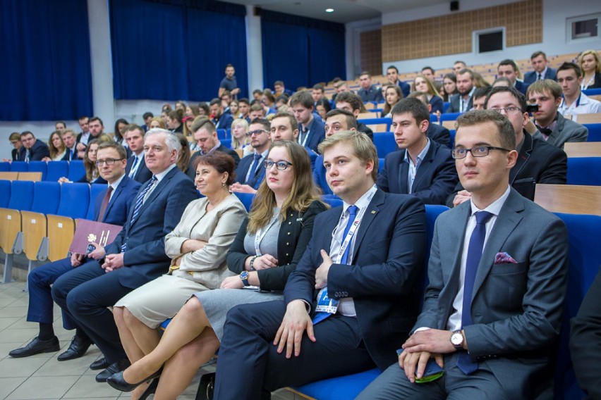 Tarnów. Minister Jarosław Gowin spotkał się ze studentami 