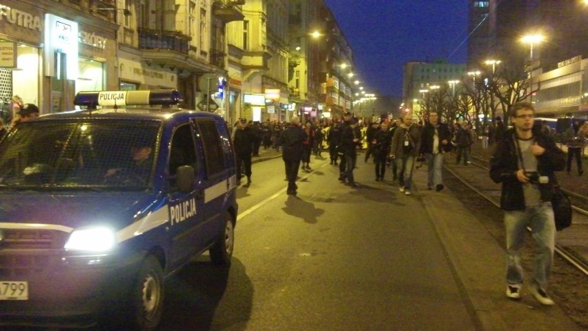 Poznań: Skłotersi zapłacą za zniszczenie ściany