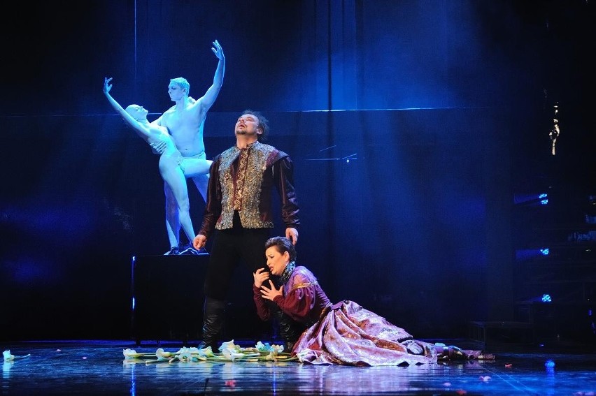 "Don Carlos" Giuseppe Verdiego, zrealizowany na scenie Opery...