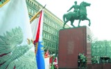 Co ma Kasztanka między nogami, czyli dwa pomniki Piłsudskiego w Katowicach