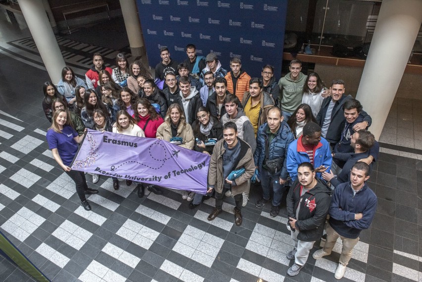 45 studentów z różnych państw Europy przyjechało na Politechnikę Rzeszowską. Dzięki programowi Erasmus  