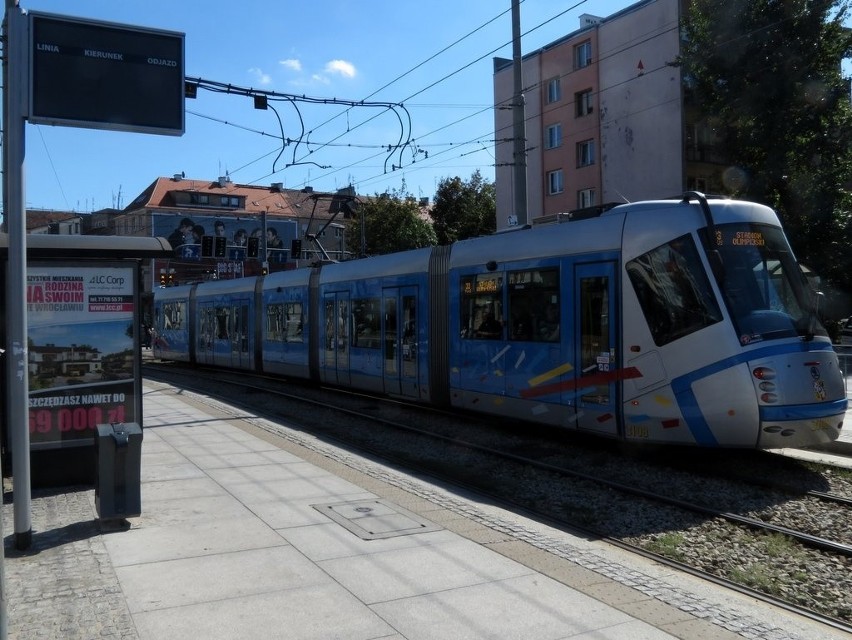 Wrocław: ITS na razie utrudnia jazdę po mieście. Kiedy zacznie nam pomagać? (ZDJĘCIA)