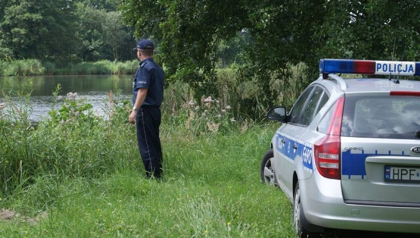 21-latek wymyślił tonącą osobę. Na pomoc ruszyli strażacy i policja