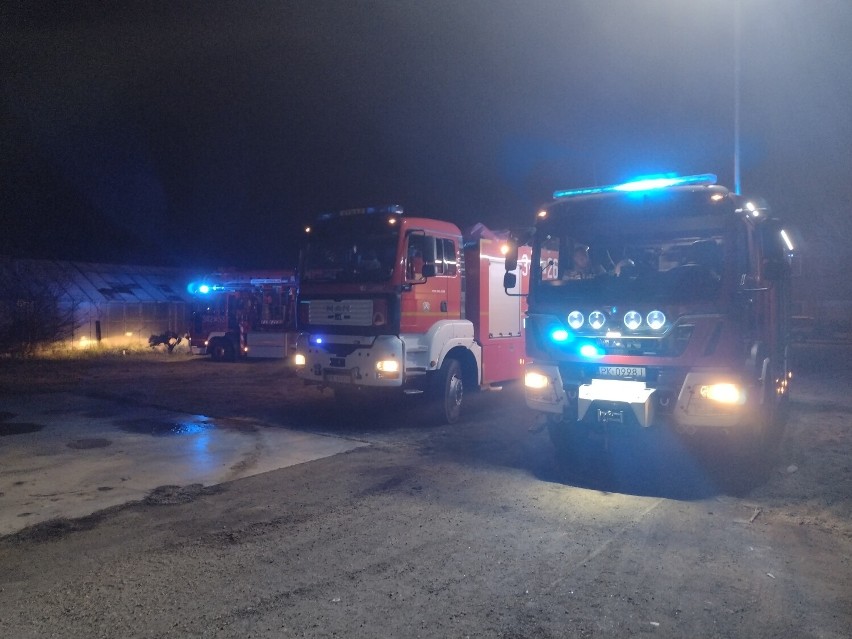 Nocny pożaru zakładzie produkcyjnym przy ulicy Wrocławskiej...