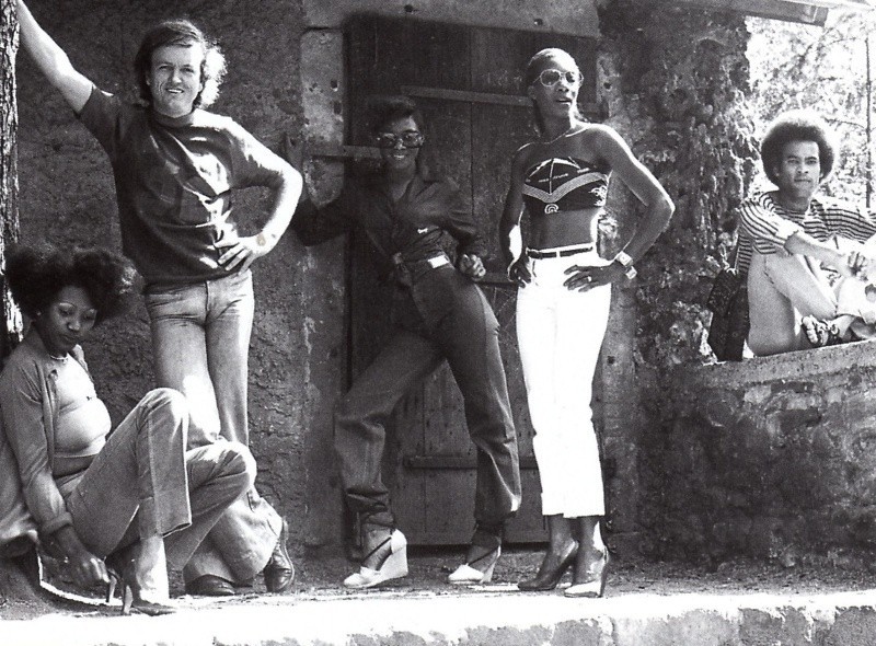 Frank Farian (u góry po lewej) stworzył grupę Boney M. a...