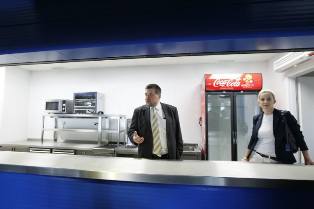 31 kiosków gastronomicznych do swojej dyspozycji będą mieli kibice podczas Euro 2012
