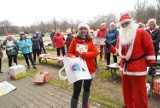 Mikołajkowe spotkanie grupy Drapiki i Pasjonaci Nordic Walking w Legnicy