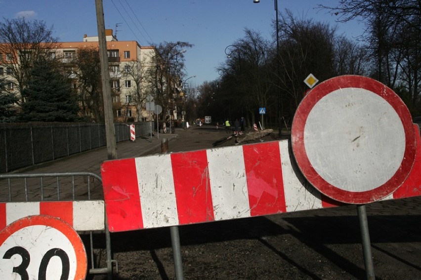Ulica Oświęcimska przejezdna po remoncie w Legnicy [ZDJĘCIA]