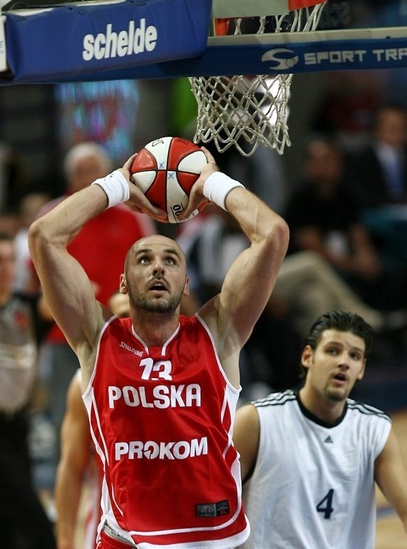 Dla Marcina Gortata - na zdjęciu w meczu reprezentacji Polski - występ w finale NBA to prawdziwy sukces