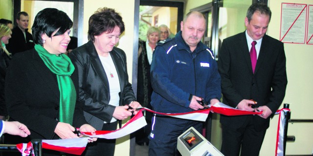 Nowe bramki elektroniczne w nowotarskim zespole są pierwszym tego typu urządzeniem na terenie Małopolski