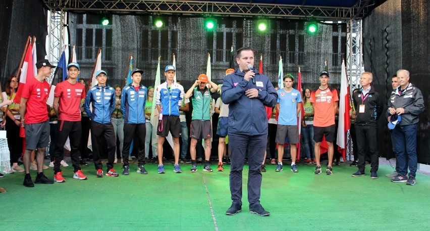 Walter Hofer, dyrektor Pucharu Świata, odsłonił swoją gwiazdę na Alei Gwiazd Sportu w Wiśle (ZDJĘCIA)