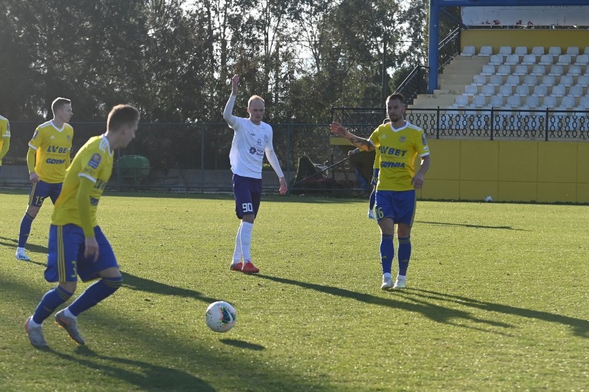 Arka Gdynia przegrała 0:1 z Sumqayıt FK z Azerbejdżanu. Żółto-niebiescy stracili bramkę już w ósmej minucie spotkania