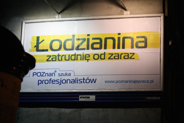 Kampanię na billboardach rozpoczął w 2012 r. Poznań