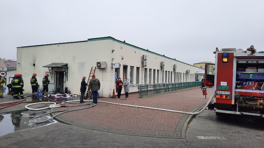 Pożar urzędu pracy w Radomsku. Pracownicy ewakuowani