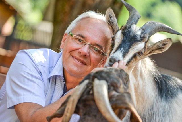 Na zdjęciu sprawujący funkcję dyrektora gdańskiego zoo od 1991 r. - Michał Targowski.