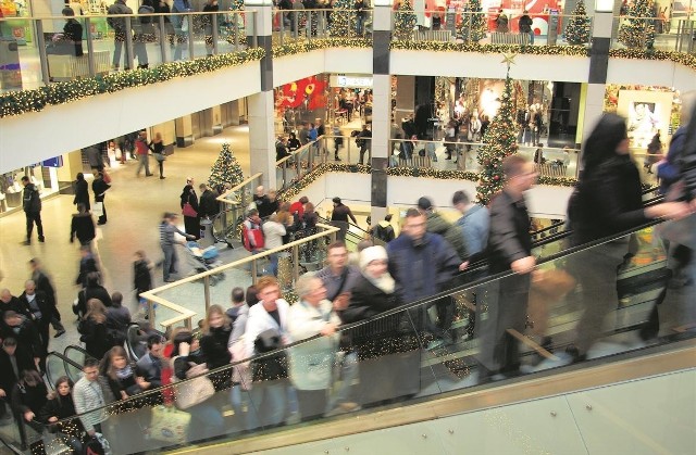 fot. andrzej banaśOszczędzać na świętach nie ma sensu. Tak uważają Pomorzanie, którzy oblegają galerie handlowe. Czy w przyszłym roku będzie podobnie?