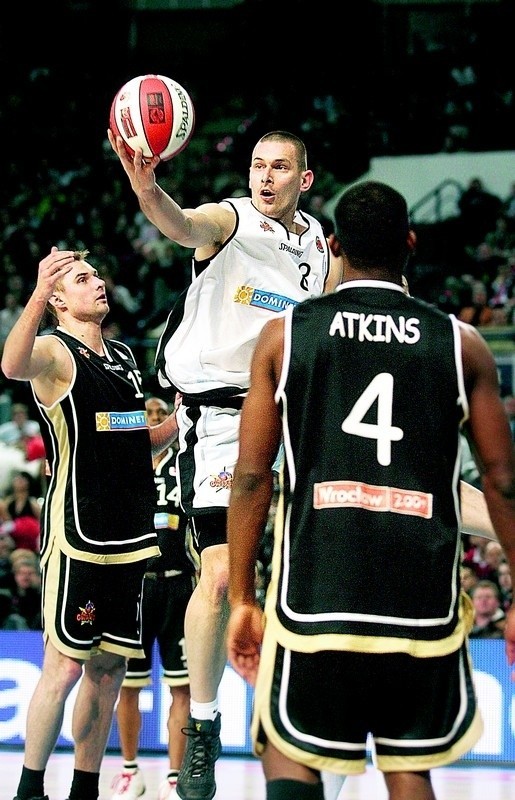 Po raz ostatni koszykarze - m.in. Filip Dylewicz - grali w Hali Ludowej w marcu 2008 roku