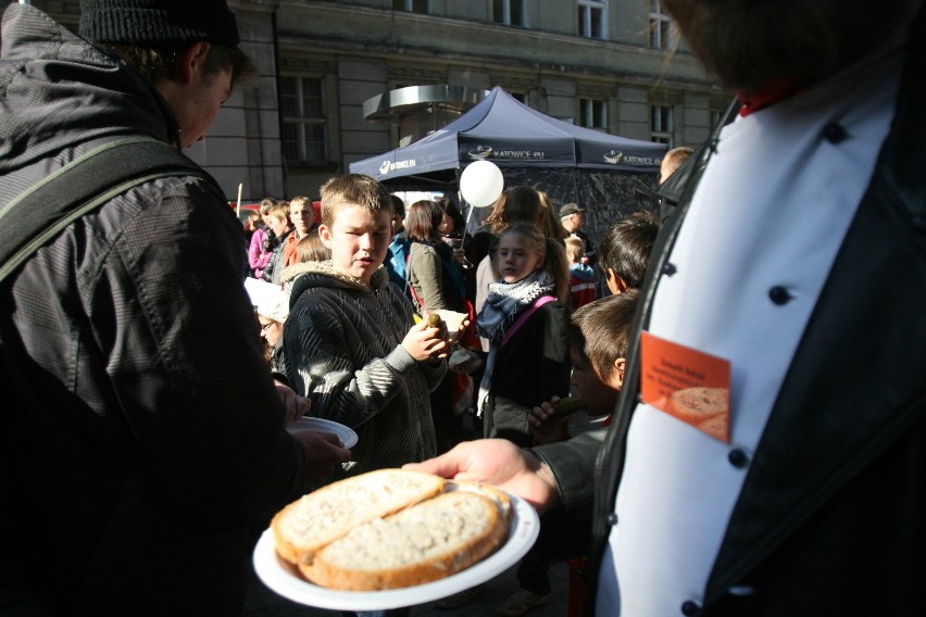 Strajk Żywności i sznita chleba w Katowicach [ZDJĘCIA]