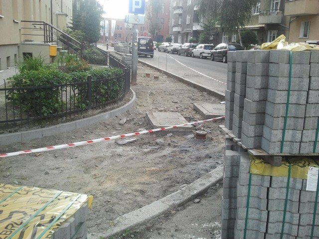 Remont chodnika przy ulicy Grottgera w Poznaniu